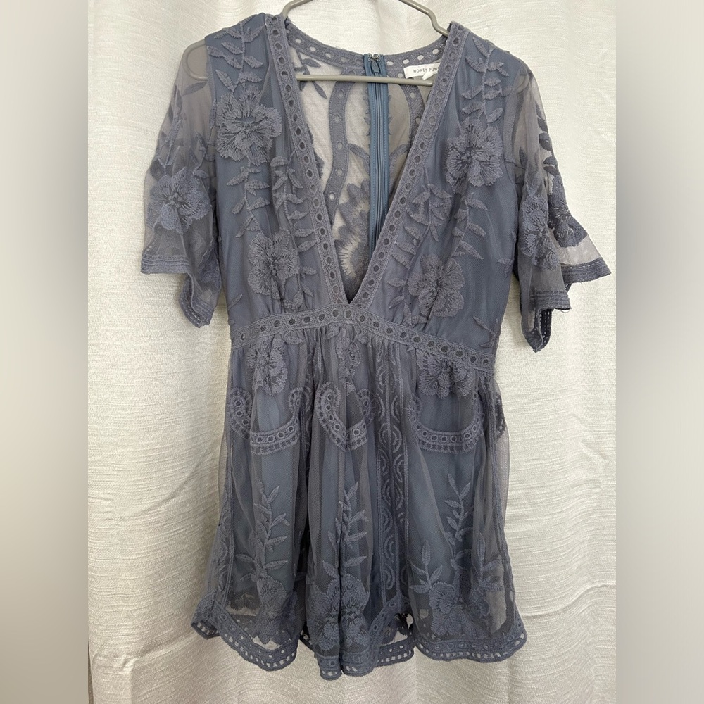 Cute lace dress / Honey Punch!